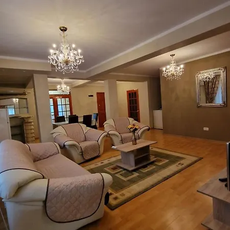 Vila 33 Constanţa